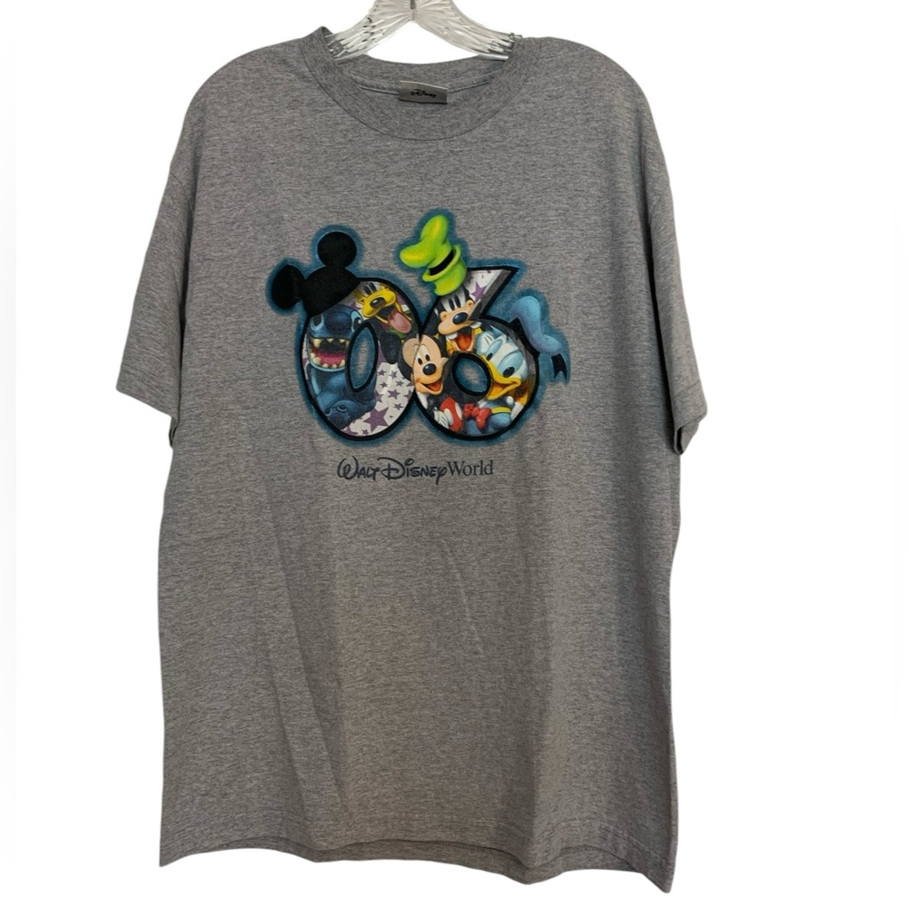 Disney vintage 2006 t-shirt.  Good used condition.  Size XL.